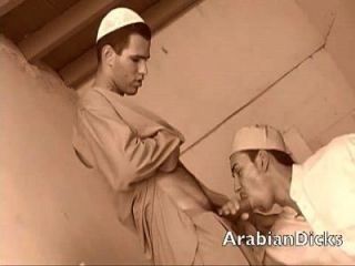 Arabiandicks-arabianmen2-2a