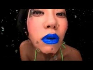 Japanese Blue Lipstick (spitting-fetish)