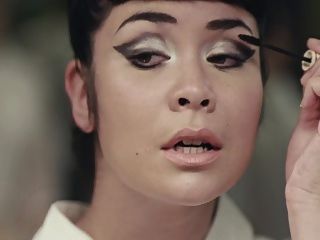 Albatraoz (porn Music Video)