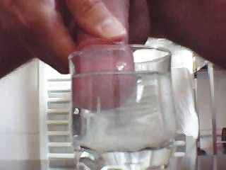 Abspritzen Ins Wasserglas