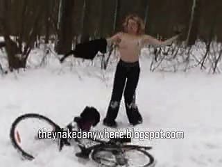 Hot Girl Naked In Snow