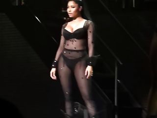 Nicki Minaj - Palais 12 Brussles Performance