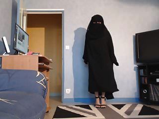 Musulmane Seins Nus En Niqab Et Jilbab