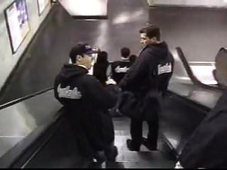 2man And 1 Wowan Threesome In Subway