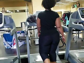 Nutbooty In Gym